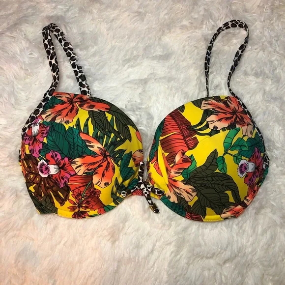 LASCANA Tropical Floral Bikini Top - Picture 6 of 16